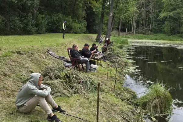 Zawody wędkarskie w Smogulcu – rodzinna rywalizacja i nagrody