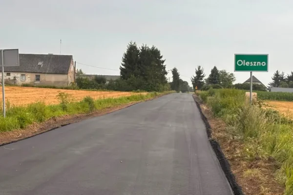 Remont drogi powiatowej nr 1557P na odcinku Dobieszewo – Oleszno zbliża się do finału