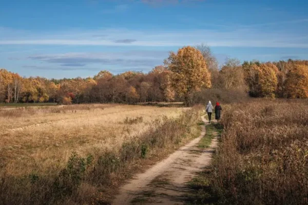 Skoki na szlaku – rajd PTTK odkrywa uroki gminy