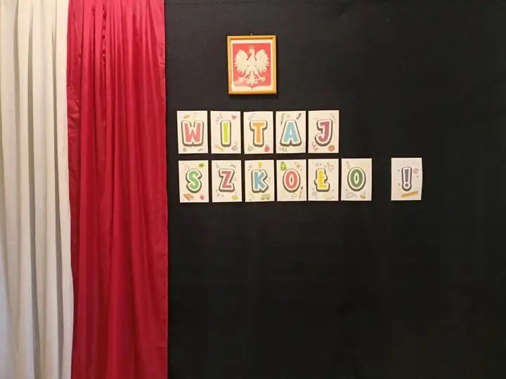 Uroczyste rozpoczęcie roku szkolnego w Morakowie – pasowanie pierwszoklasistów i pamięć o historii