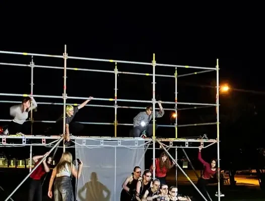 Spektakl GENERATIO w Wągrowcu: teatr uliczny połączył pokolenia