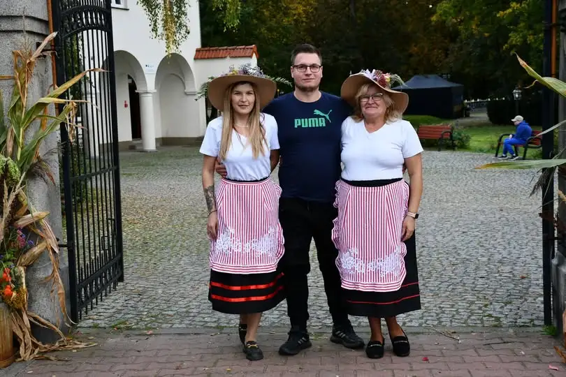 Biesiada Pałucka w Smogulcu: „Wesele Pałuckie” i regionalne smaki zachwyciły ponad 100 osób
