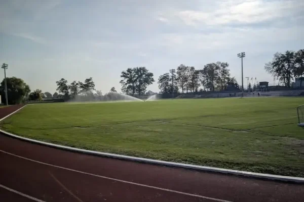 Gołańcz: nowoczesny system nawadniania na stadionie już działa
