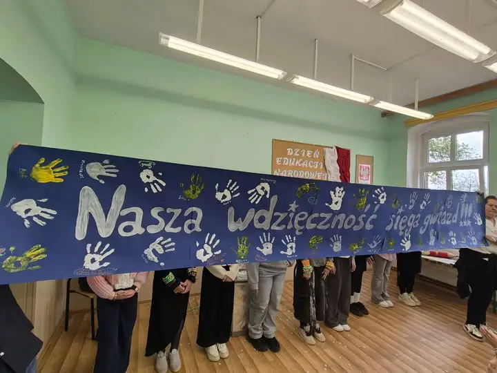 Dzień Edukacji Narodowej i pasowanie pierwszoklasistów w Smogulcu